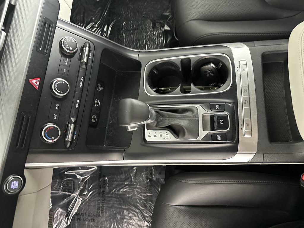 Used 2023 Blue Kia LX Seat Package image 9