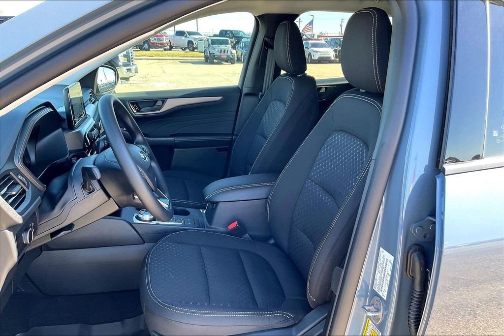 New 2026 Vapor Blue Metallic Ford Active image 8
