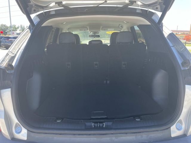 Used 2022 Silver Ford SEL image 8