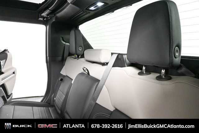 2026 GMC HUMMER EV 2X - Photo 21