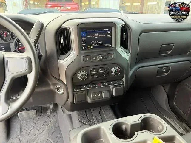 Used 2022 White Chevrolet Custom Trail Boss image 17