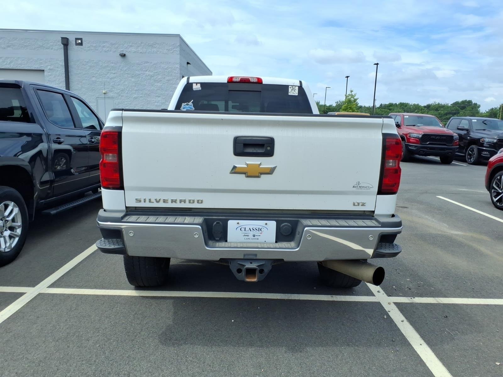 Used 2015 Summit White Chevrolet LTZ image 12