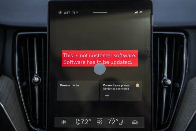 2026 Volvo XC60 Plus - Photo 21