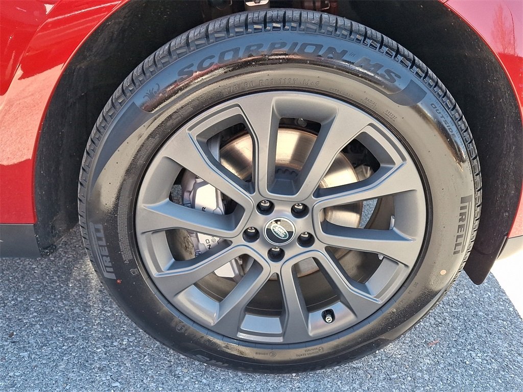 2025 Land Rover Range Rover Sport P360 S photo 3