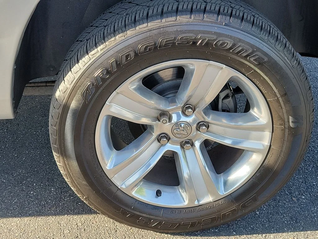 Used 2015 Silver Ram Sport image 17
