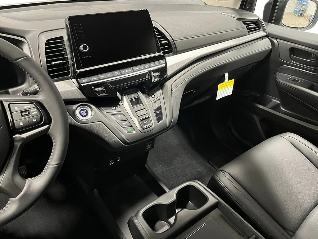 2026 Honda Odyssey EX-L - Photo 17