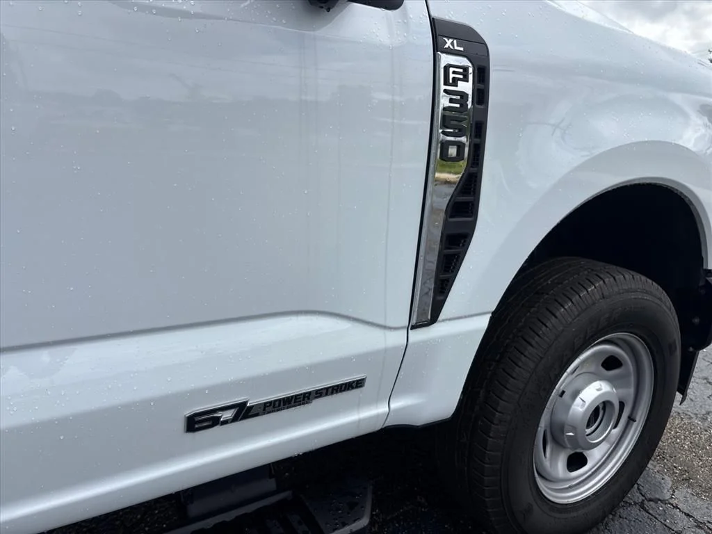 2026 Ford F-350 Super Duty XL - Photo 11