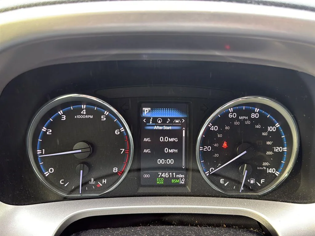 Used 2018 Blizzard Pearl Toyota Limited image 5