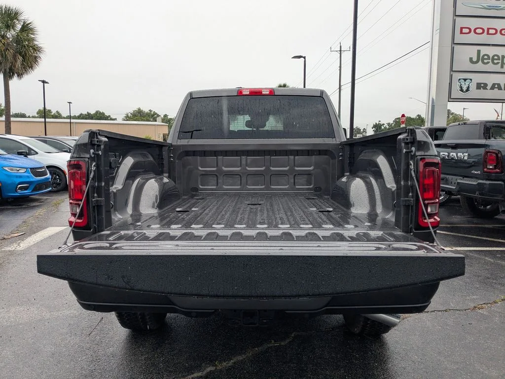 New 2026 Granite Crystal Metallic Clear-Coat Exterior Paint RAM Big Horn image 12