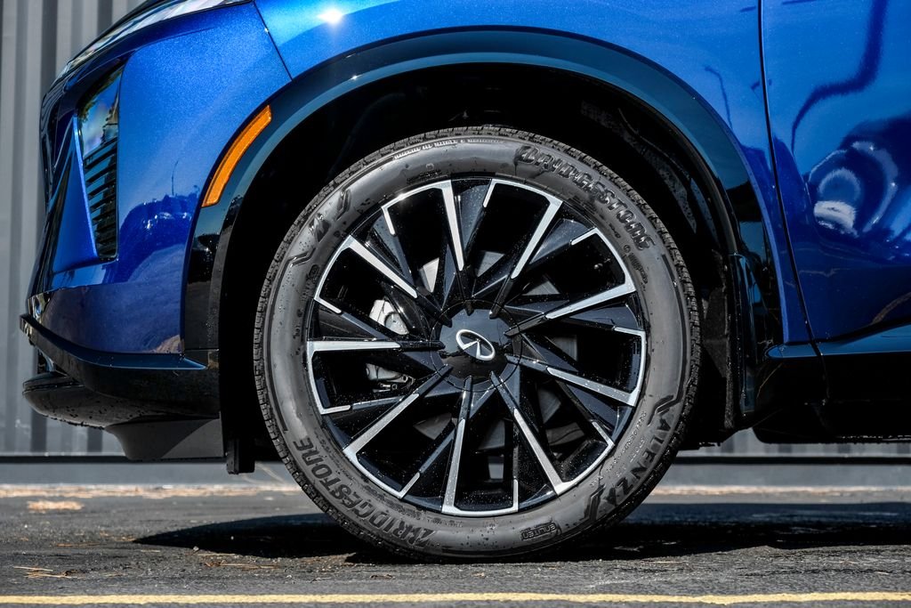 New 2027 GRAND BLUE INFINITI Autograph AWD image 4