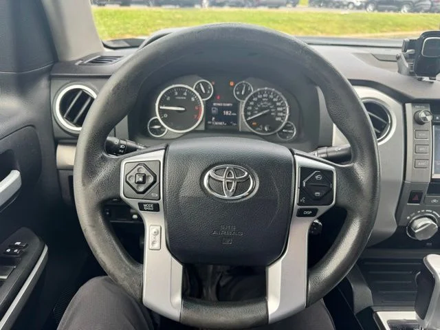 Used 2015 Black Toyota SR5 image 16