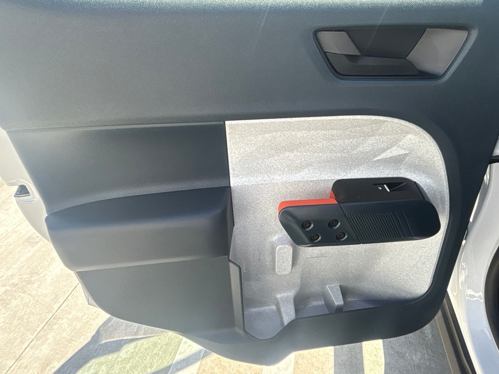 Used 2024 Oxford White Ford XLT image 11