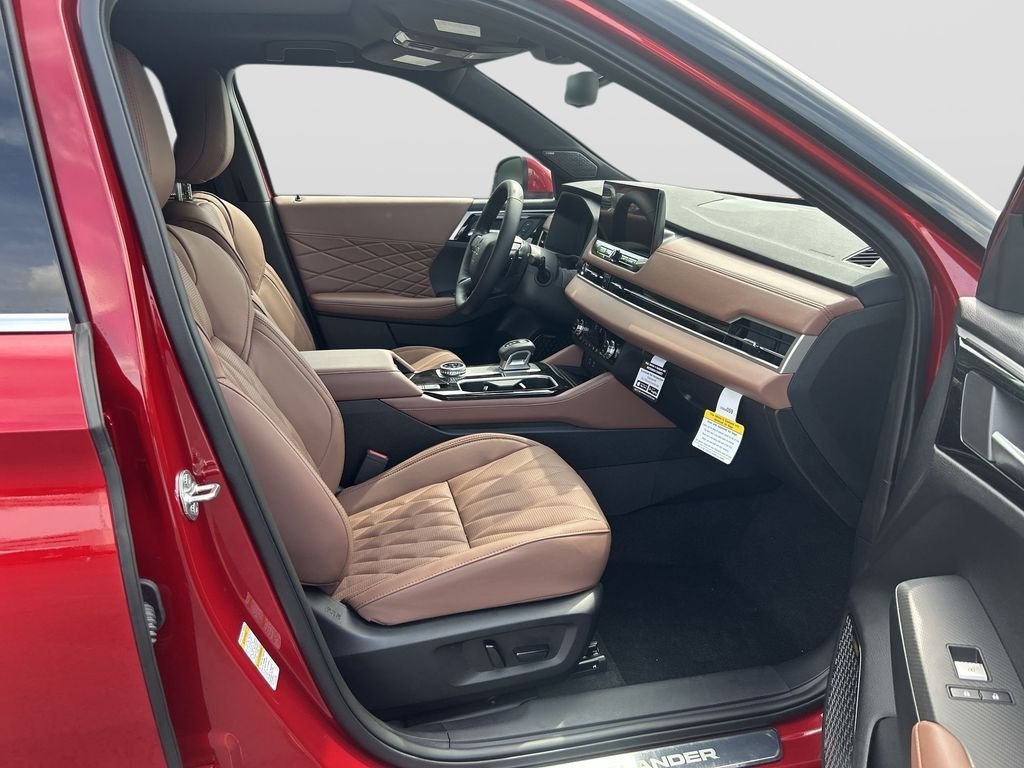 New 2026 RED DIAMOND/BLK Mitsubishi SEL image 18