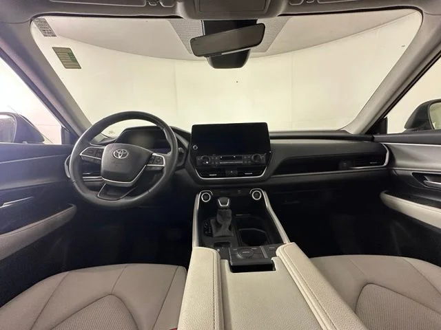 Used 2024 Black Toyota XLE image 19