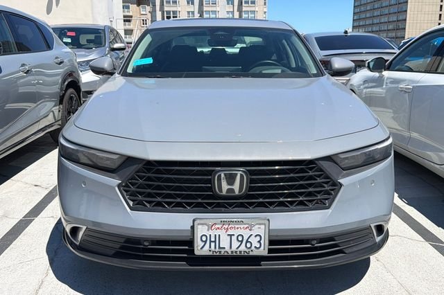 Certified Used 2023 Urban Gray Pearl Honda Touring image 3