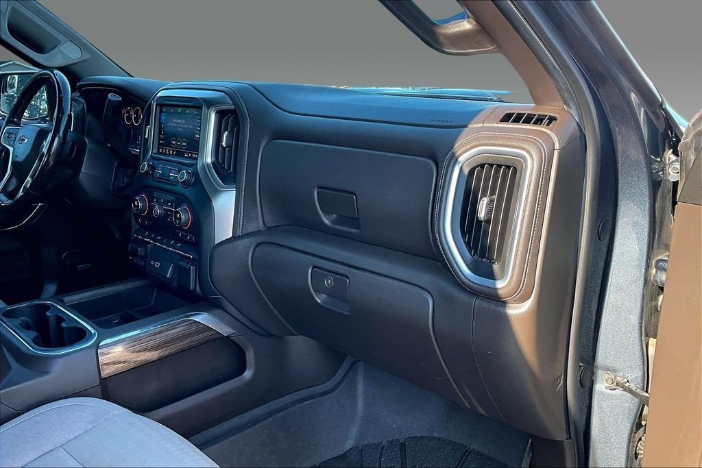 Used 2019 Shadow Gray Metallic Chevrolet RST image 10