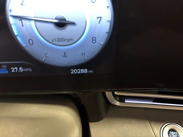 Used 2024 Gray Hyundai SEL image 18