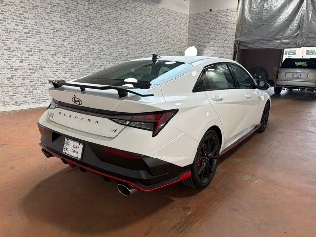 New 2026 Atlas White Hyundai Base image 7