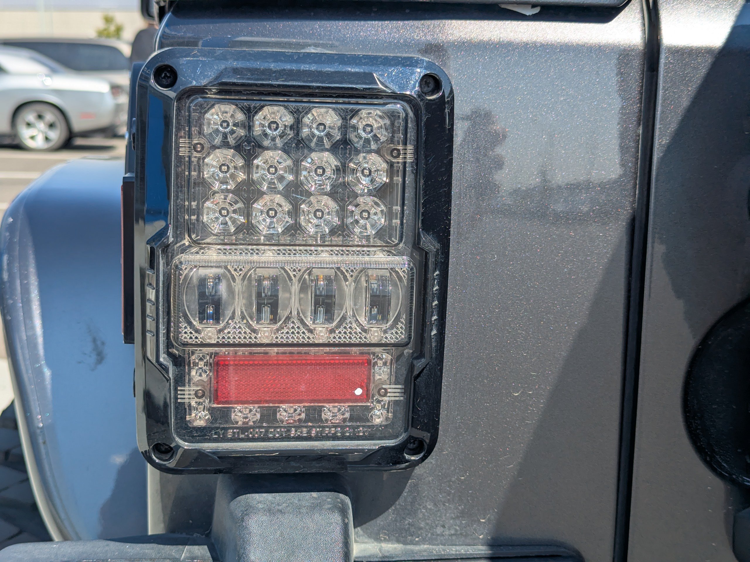Used 2018  Jeep Rubicon image 36