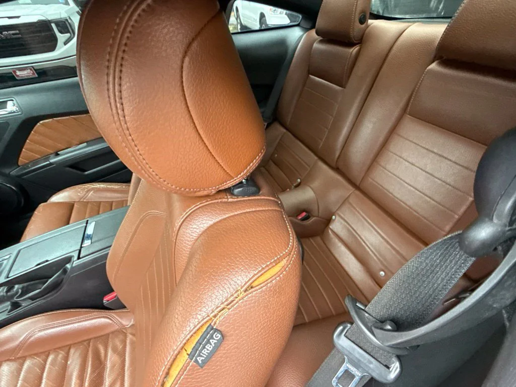 Used 2012 Red Ford V6 Premium image 13