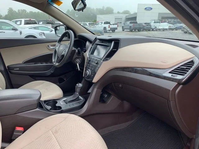 Used 2017 Black Hyundai 2.4 Base image 15