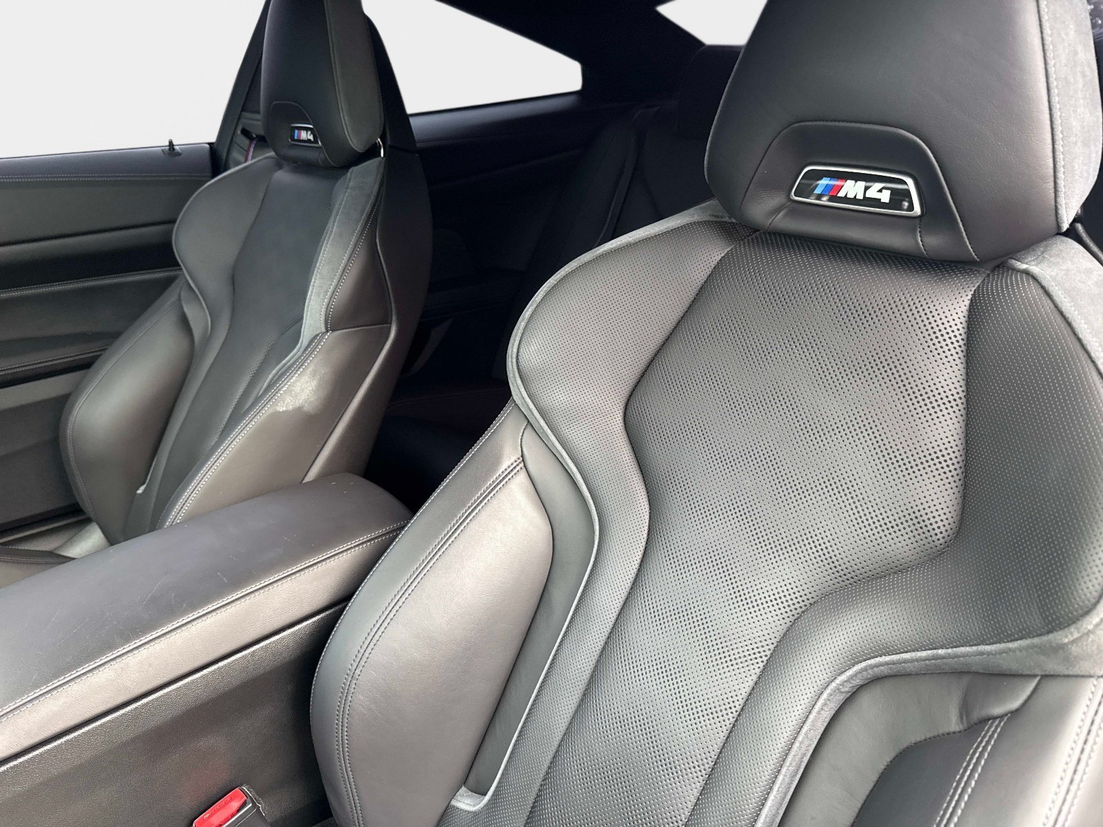 Used 2021 Black Sapphire Metallic BMW Competition image 15
