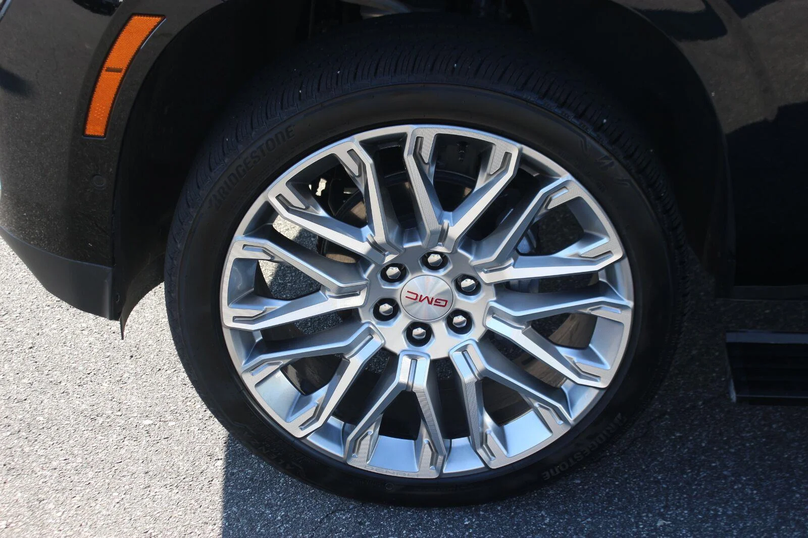 Used 2026 Onyx Black GMC Denali image 40