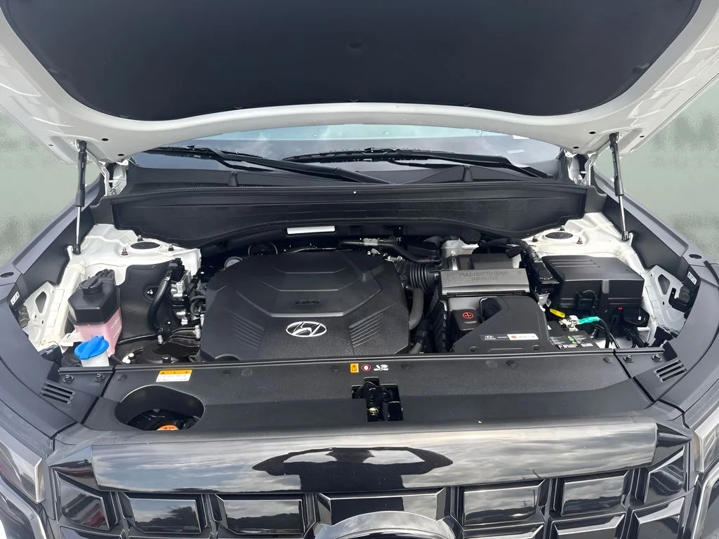 Used 2023 White Hyundai XRT image 27