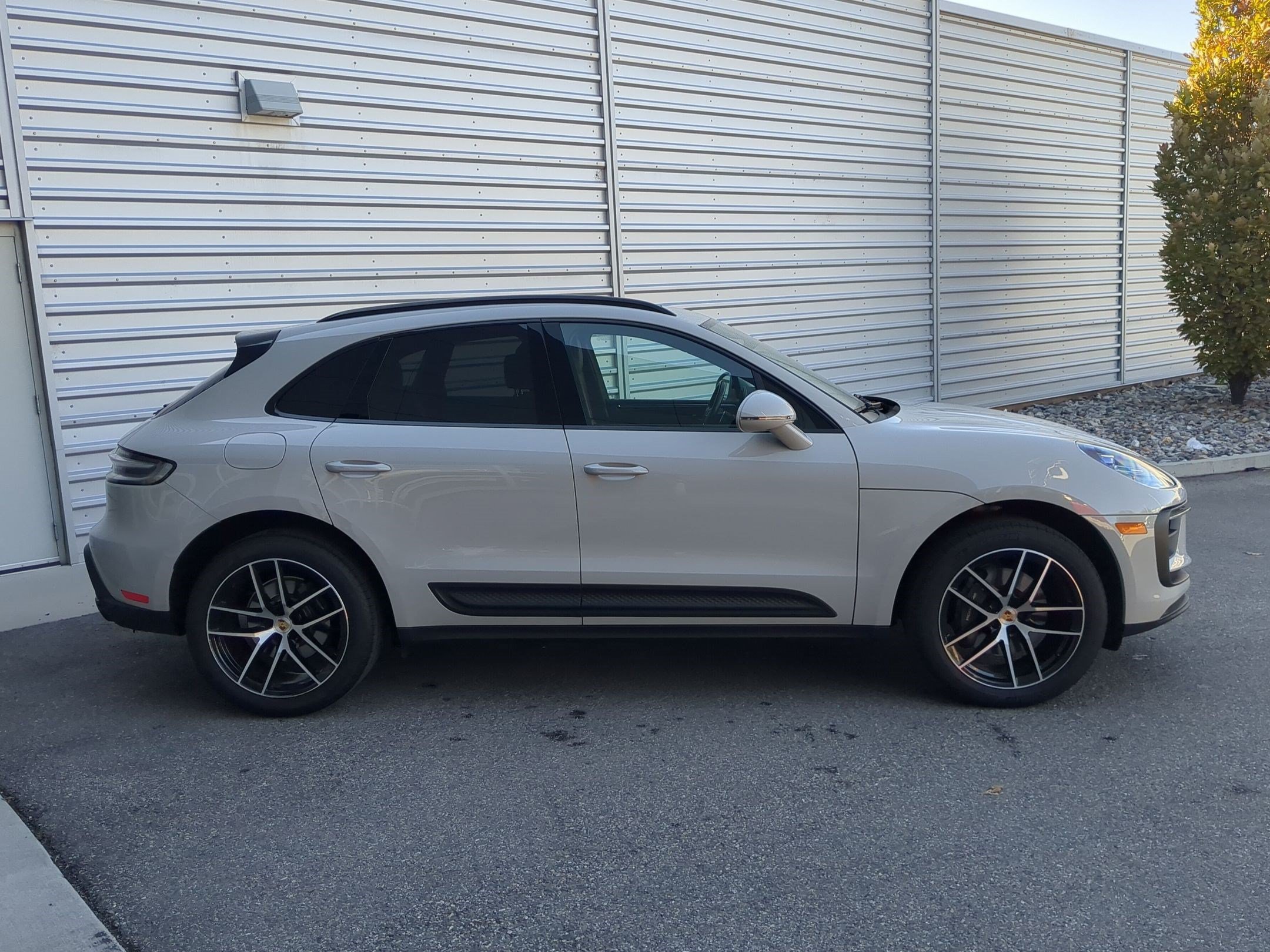Used 2024 Chalk Porsche AWD image 4