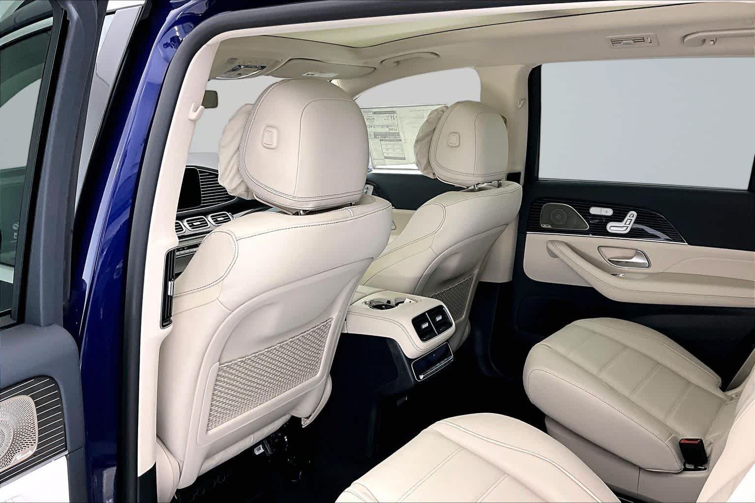 New 2026 MANUFAKTUR Mystic Blue Metallic Mercedes-Benz GLS 450 image 12