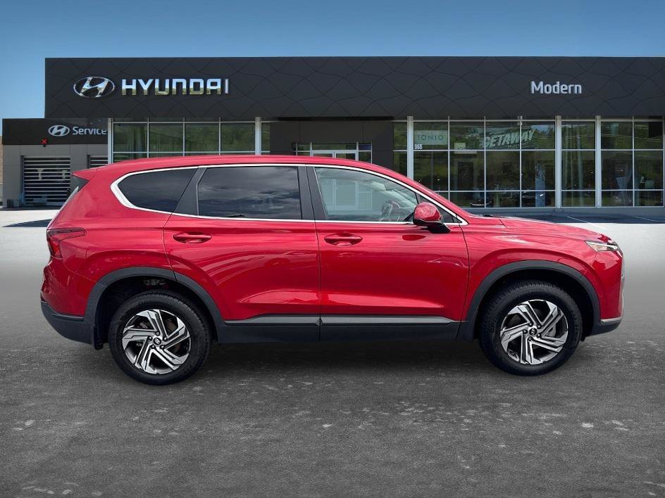 Used 2023 Calypso Red Hyundai SE image 4