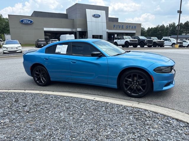 Used 2019 B5 Blue Pearlcoat Dodge SXT image 1
