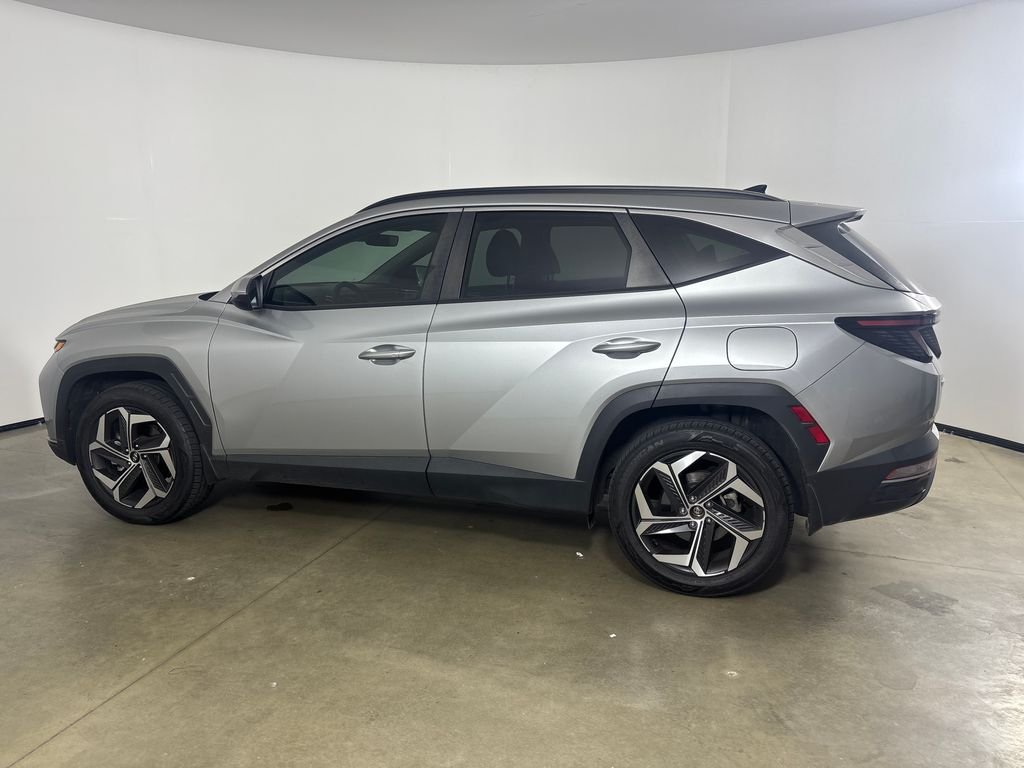 Used 2023 Silver Hyundai SEL image 11