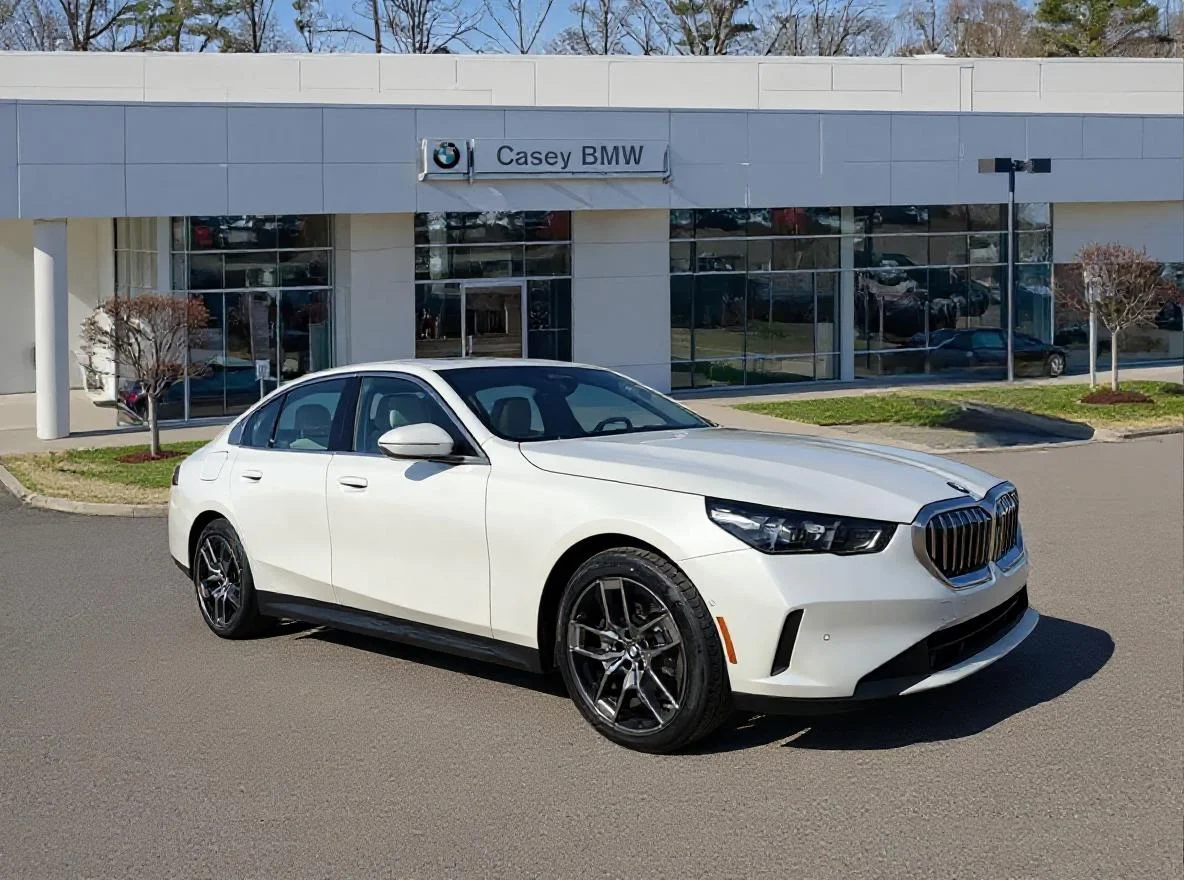 2026 BMW 5 Series 530i xDrive Sedan's photo