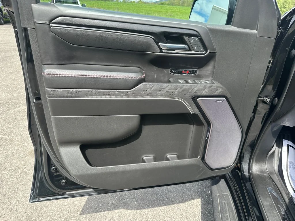 Used 2022 Black GMC AT4X image 10