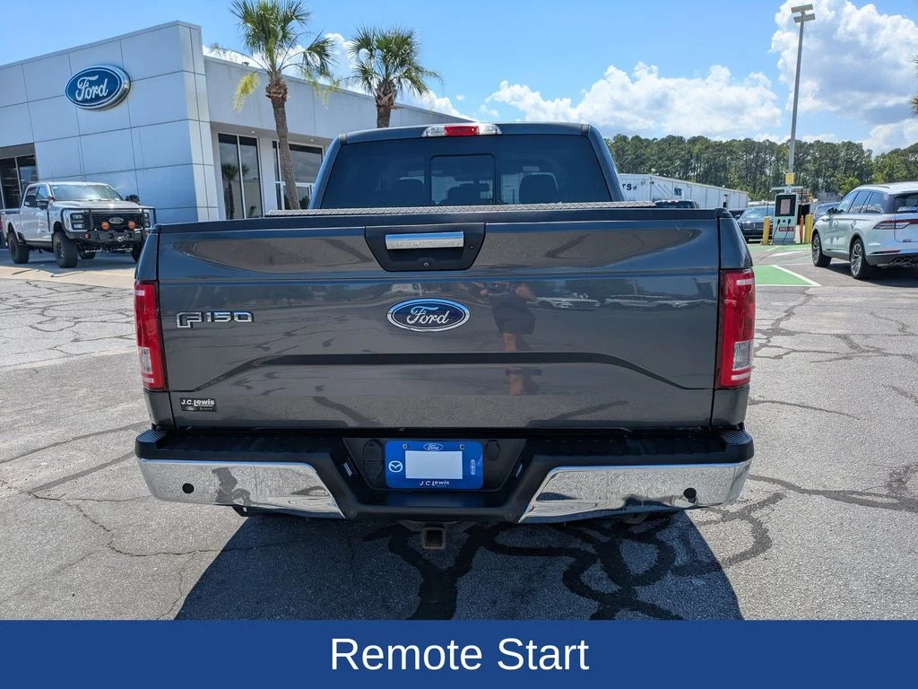 Used 2016 Magnetic Metallic Ford XLT image 5