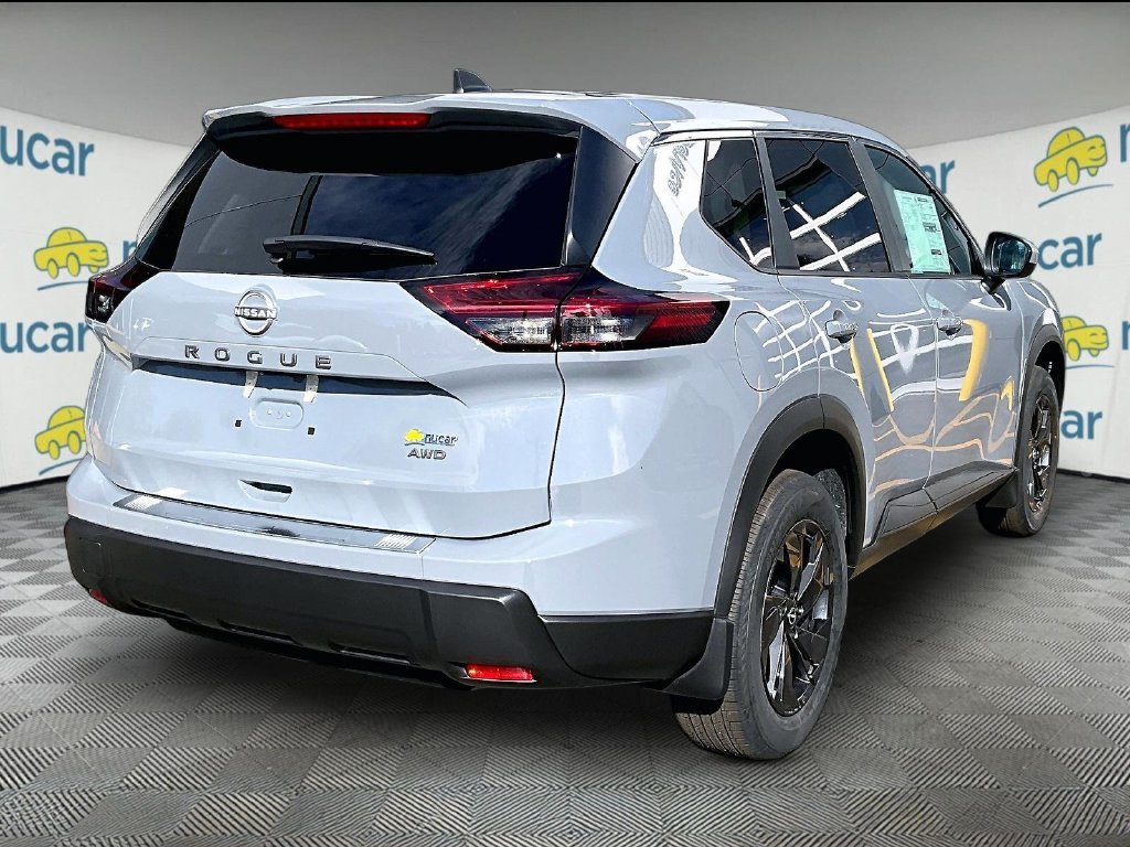 Used 2026 Gray Nissan SV image 7
