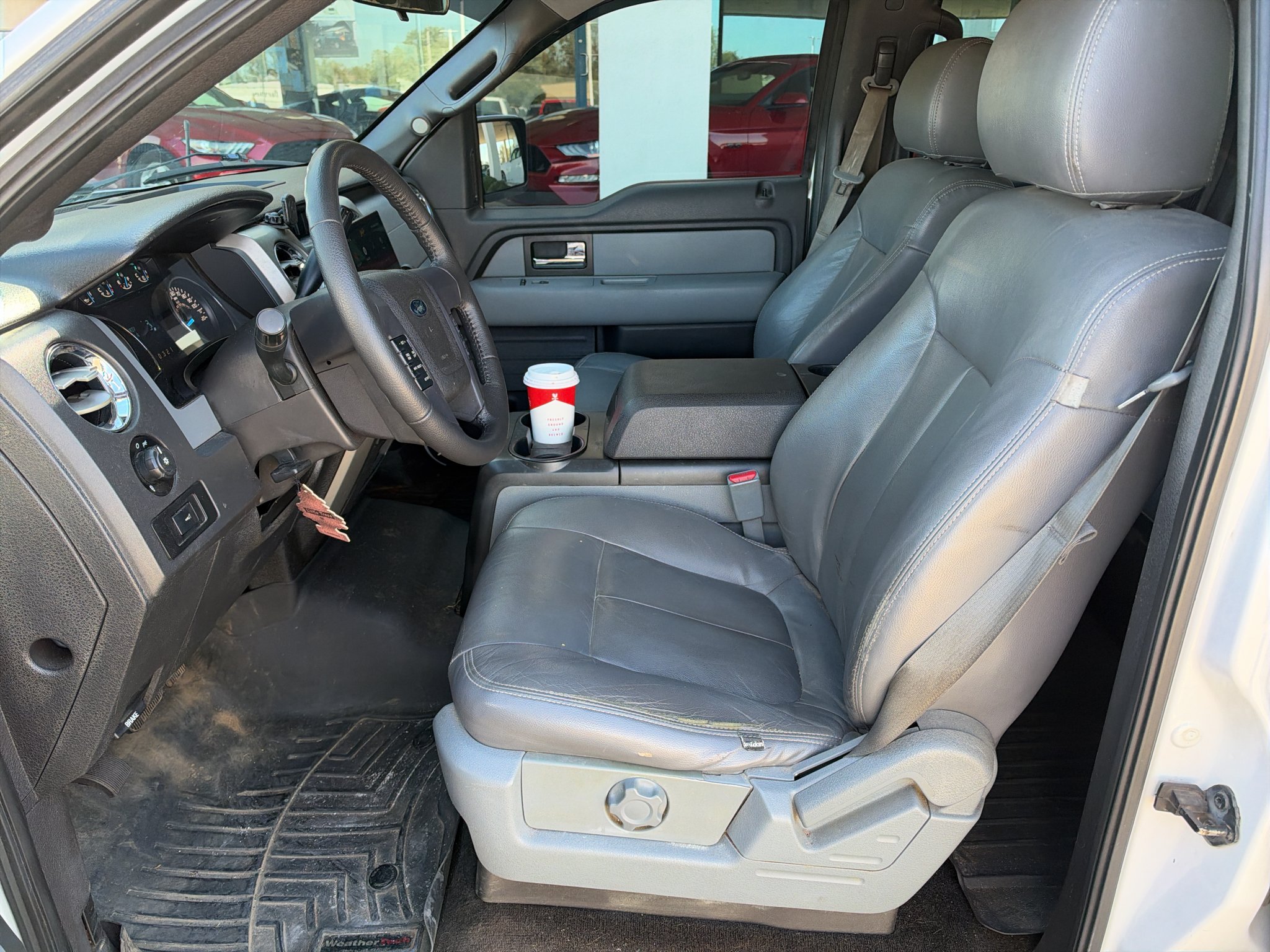 Used 2014 Oxford White Ford XLT image 13