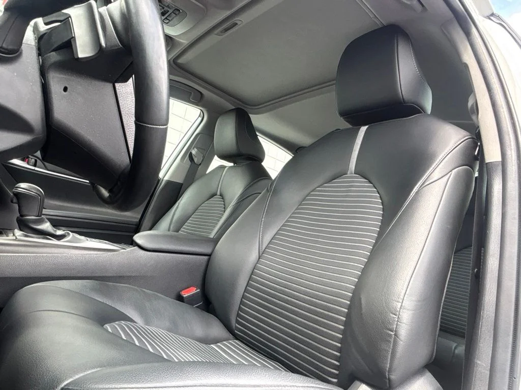 Used 2023 White Toyota SE image 11