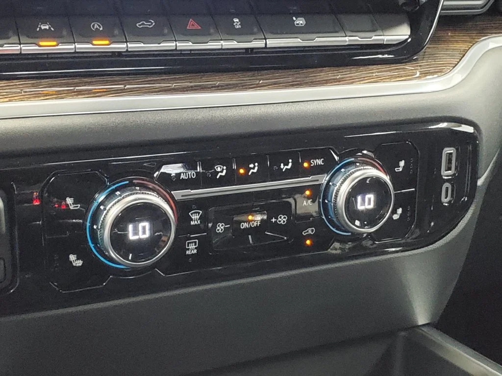 New 2026 Onyx Black GMC Elevation image 18