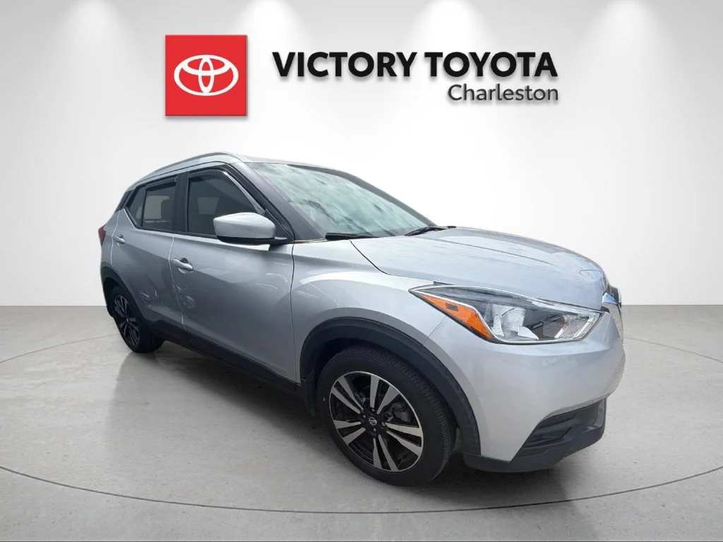 Used 2020 Silver Nissan SV image 5