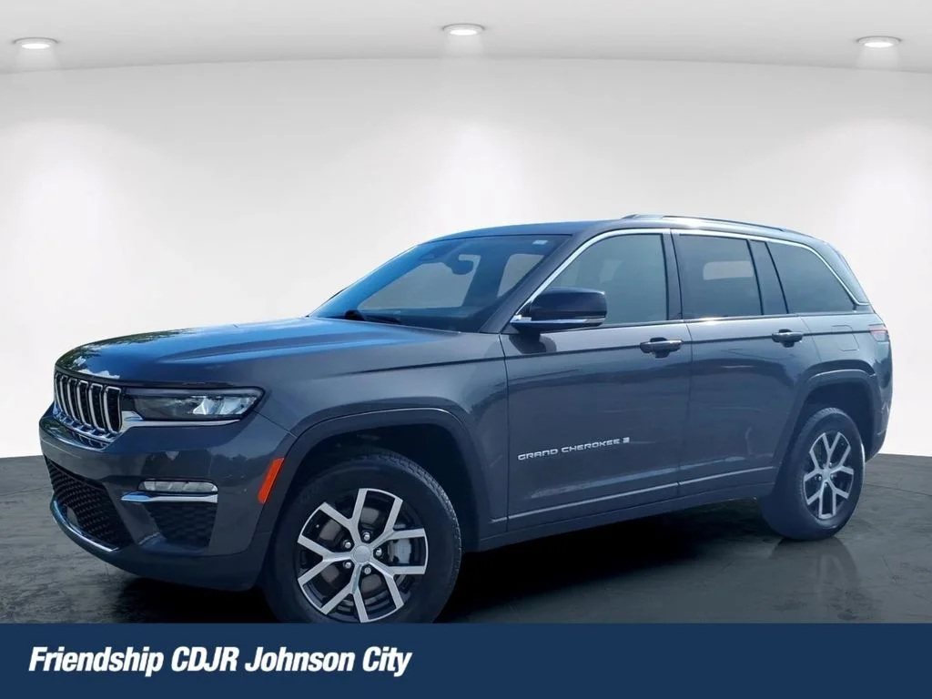 Used 2024 Gray Jeep Limited image 1