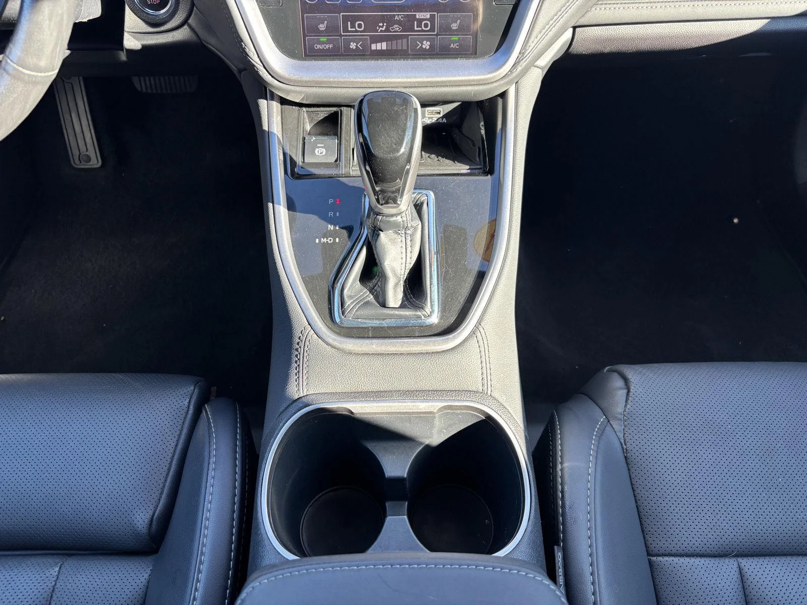 Used 2024  Subaru Limited image 11
