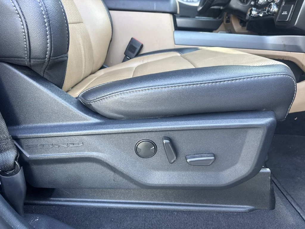 Used 2026 Black Ford Lariat image 28