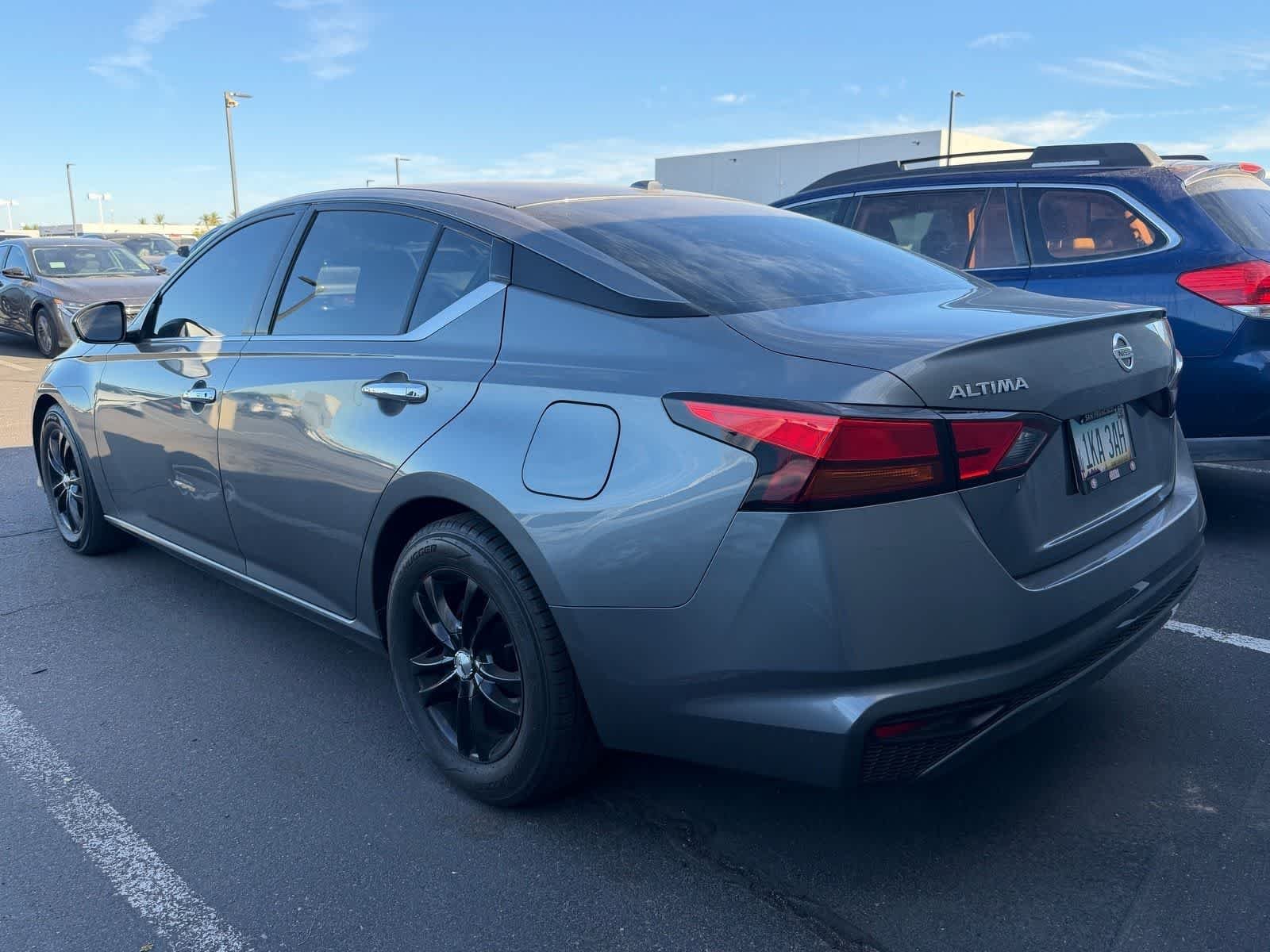 Used 2019 Gun Metallic Nissan 2.5 S image 3