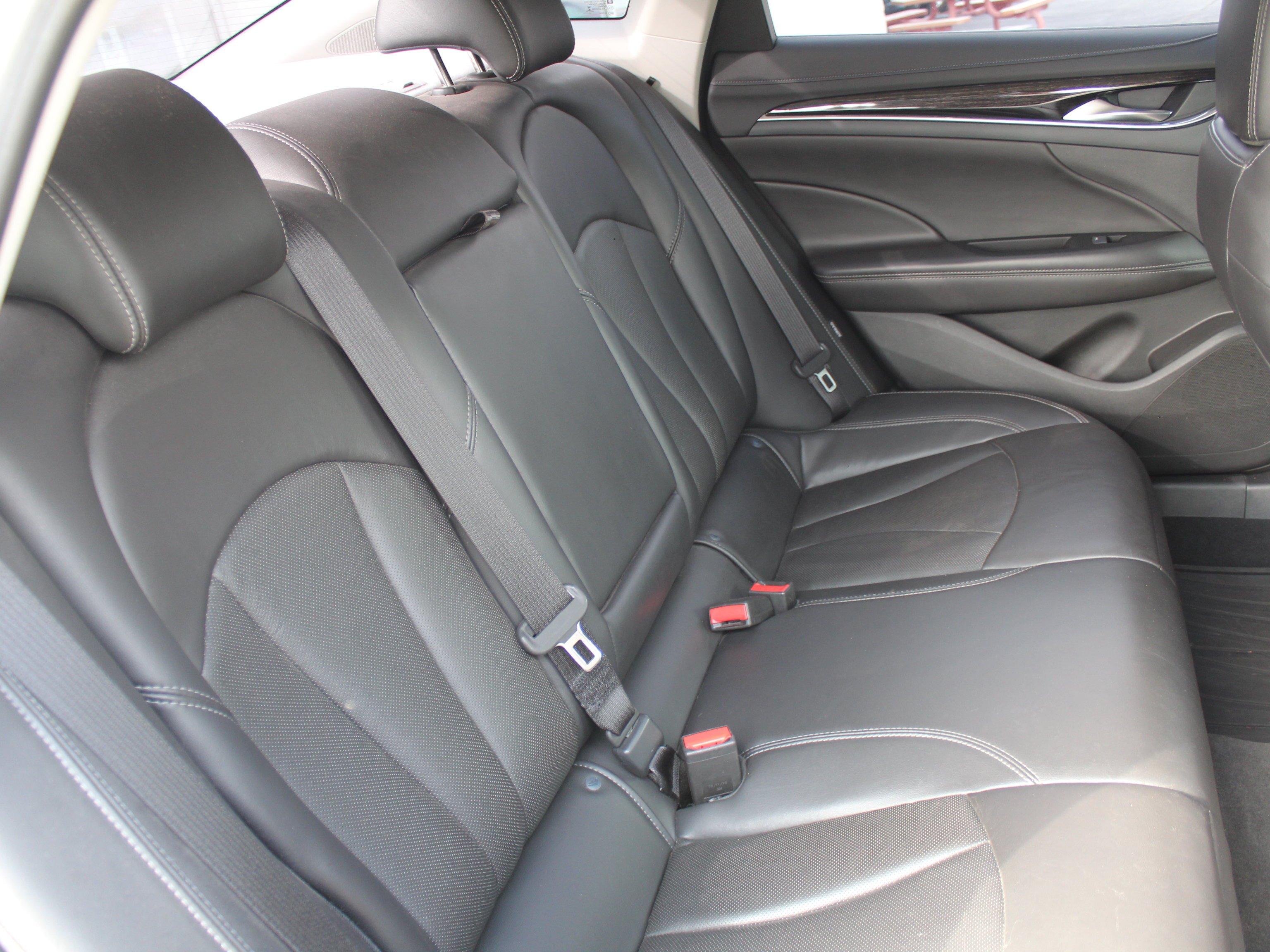 Used 2017 GRAPHITE GRAY METALLIC Buick Essence image 24