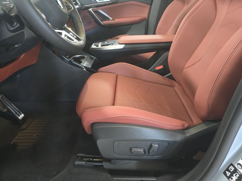 New 2026 Brooklyn Grey Metallic BMW xDrive28i image 17