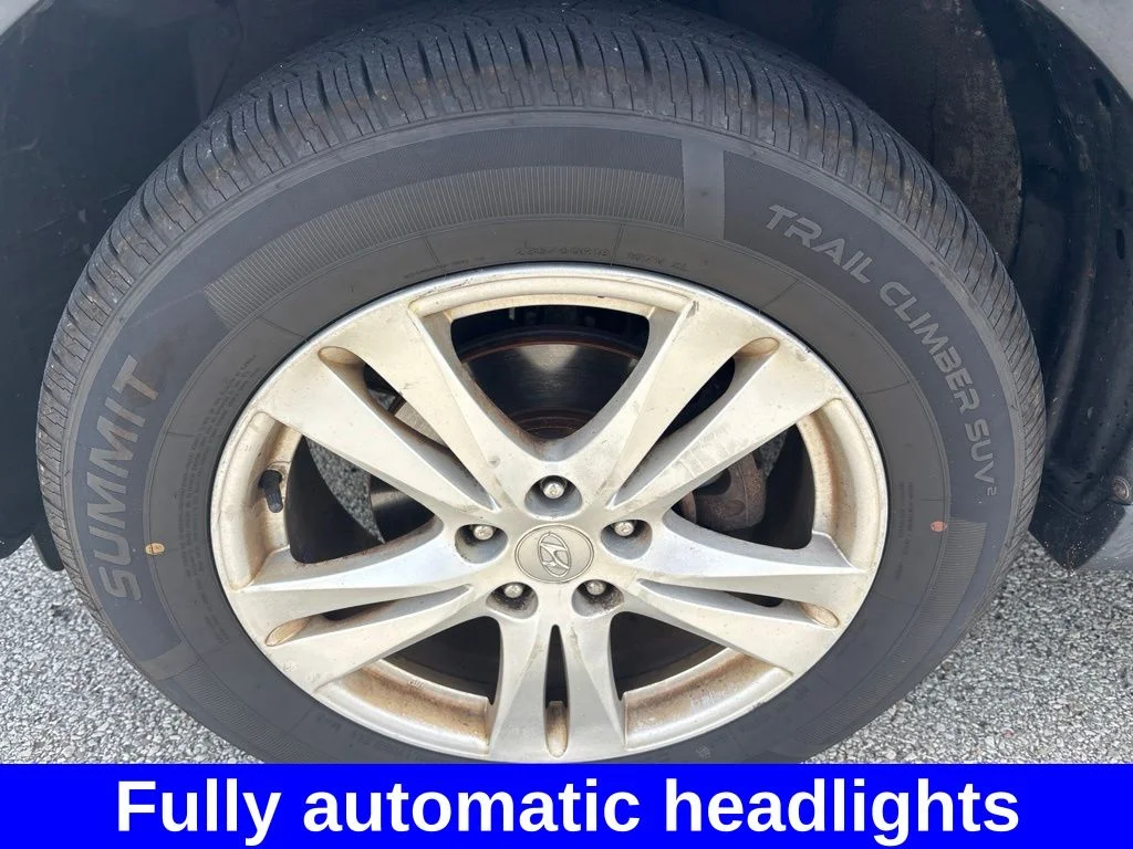 Used 2011 Blue Hyundai Limited image 13