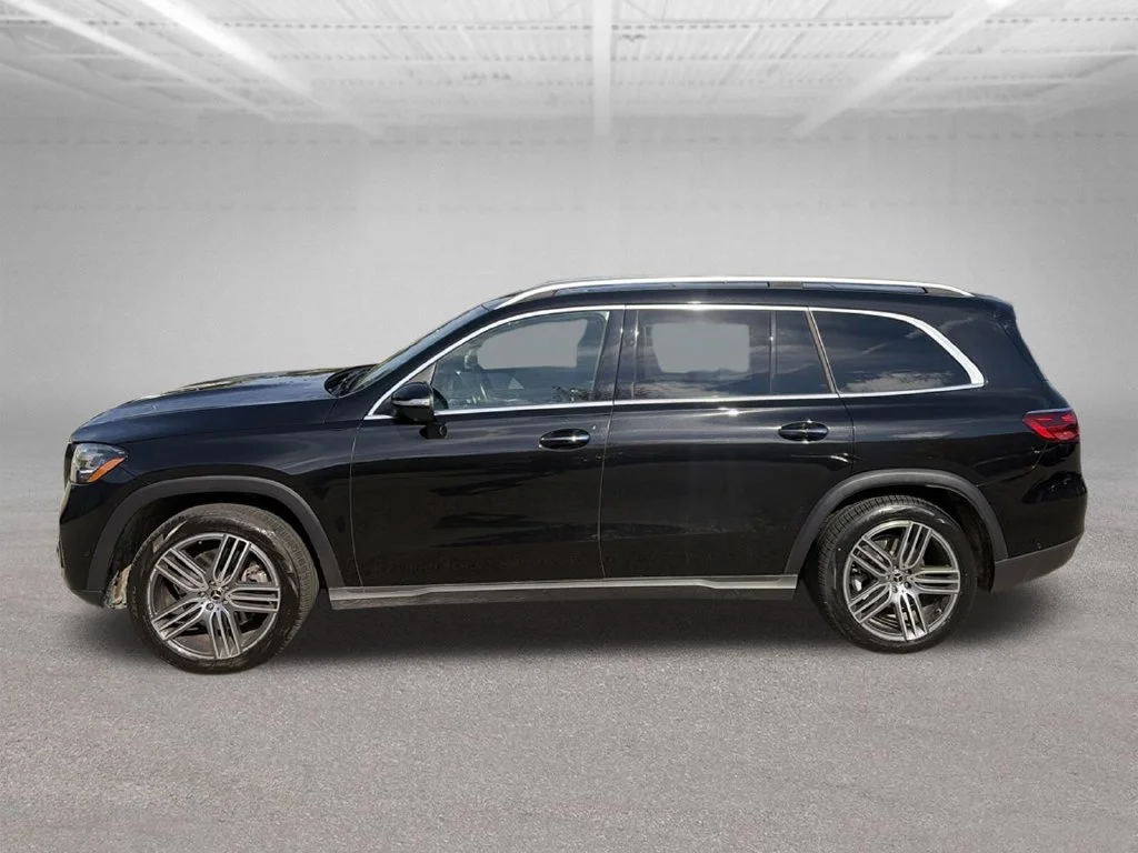 Used 2026 Black Mercedes-Benz GLS 450 image 2