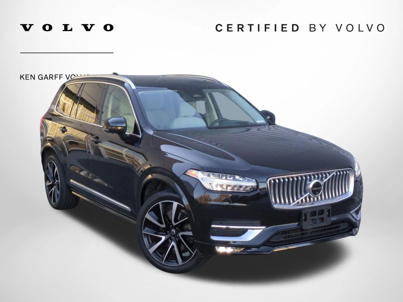 2023 Volvo XC90 B5 Plus 4WD's photo